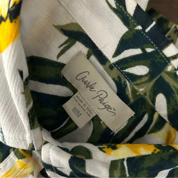 ❤️ Charlie Paige Floral top M - Picture 6 of 13